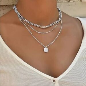 Silver layered necklace